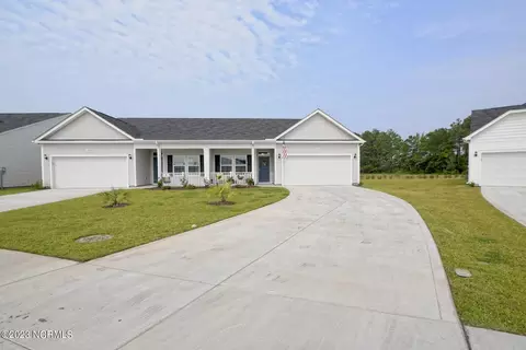 102 Arnette Dr #B, Ocean Isle Beach, NC 28469