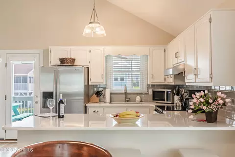 404 39th St, Sunset Beach, NC 28468 photo 8