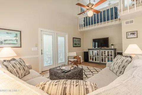 404 39th St, Sunset Beach, NC 28468 photo 4