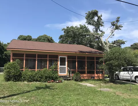 1535 Island Rd, Harkers Island, NC 28531