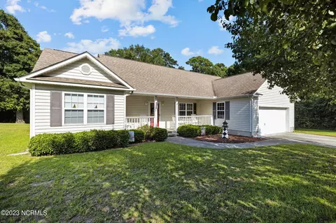 170 Barrington Rdg, Bogue, NC 28570