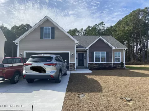 6048 Sagebrush Dr, Greenville, NC 27858