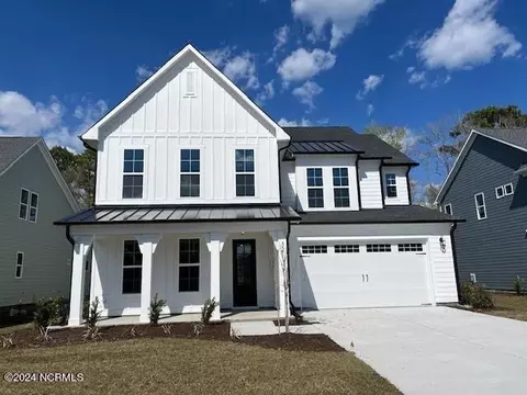 321 Sailor Sky Way, Hampstead, NC 28443