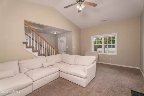 317 Rack Ln, Hubert, NC 28539 photo 8