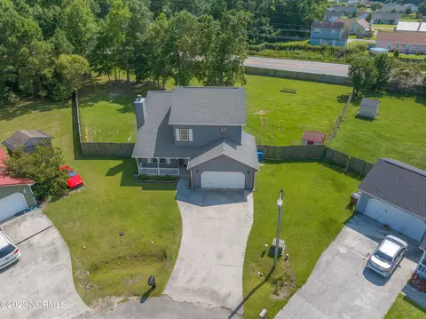 317 Rack Ln, Hubert, NC 28539 photo 2