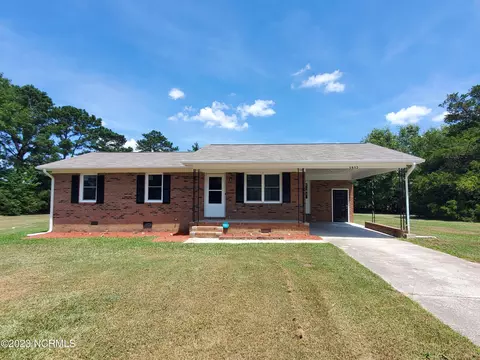 3652 W Moore Dr, Bethel, NC 27812