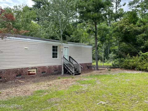 305 Donnie Davis Rd, Williston, NC 28579 photo 5