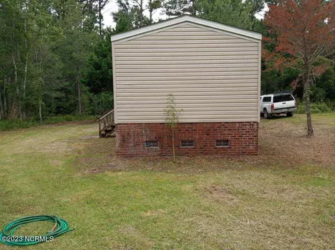 305 Donnie Davis Rd, Williston, NC 28579 photo 4