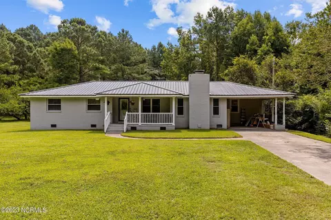 420 Pine Cliff Rd, Havelock, NC 28532