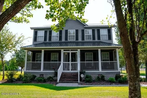 5223 Skeeter Pond Rd, Grifton, NC 28530