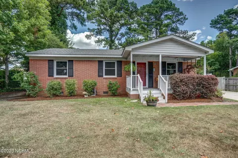 2101 Panola St, Tarboro, NC 27886
