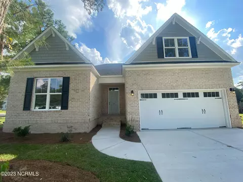 94 Grand Oaks Blvd, Rocky Point, NC 28457