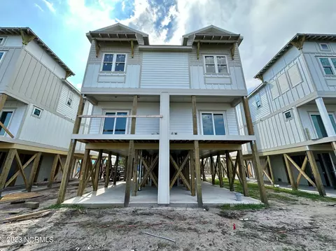 902 Second St #1, Carolina Beach, NC 28428