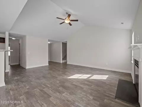 705 W Warner Ct, Hubert, NC 28539 photo 7
