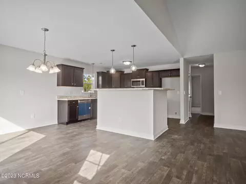 705 W Warner Ct, Hubert, NC 28539 photo 8