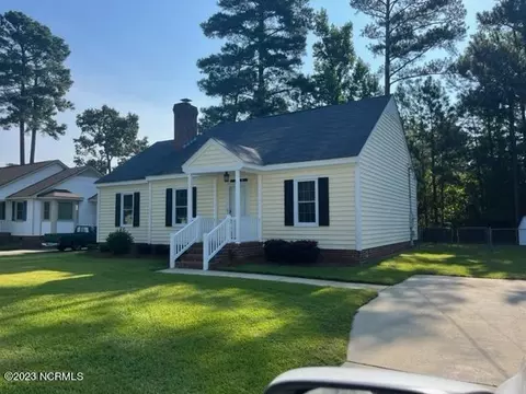 1013 Old Forge Rd, Rocky Mount, NC 27804