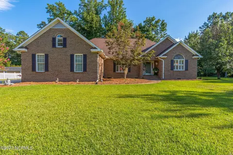 3503 Stratford Rd, Trent Woods, NC 28562