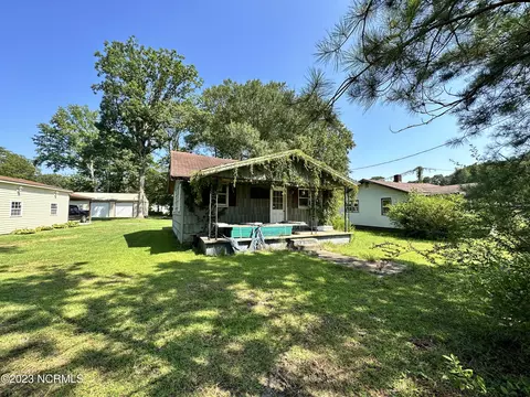 202 Wilson St, Garysburg, NC 27831