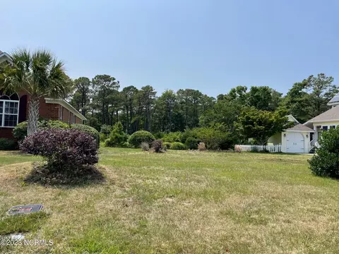 765 Settlers Ln, Kure Beach, NC 28449