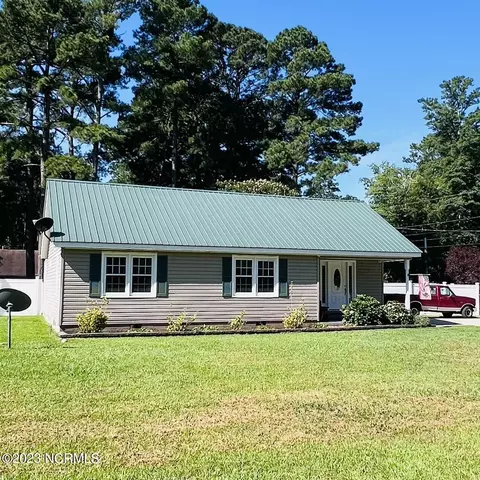 1226 Sterlingworth St, Windsor, NC 27983