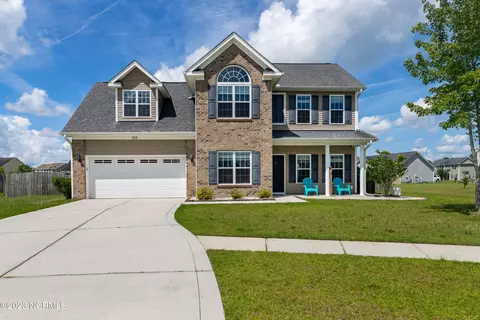 102 Jade Ct, Jacksonville, NC 28546