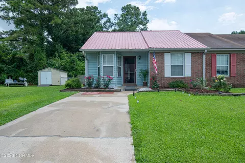 2311 Knollwood Ln, Midway Park, NC 28544