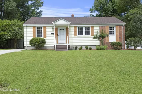 719 Barn St, Jacksonville, NC 28540