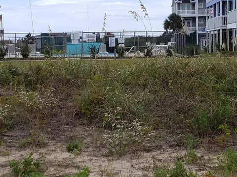 1058 Tide Ridge Dr, Holden Beach, NC 28462