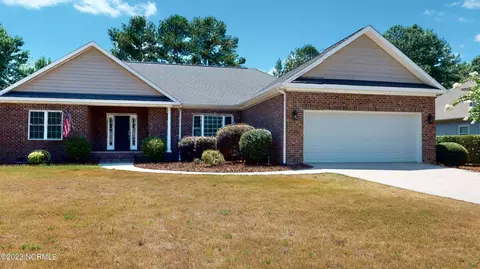 23 Spearhead Dr, Whispering Pines, NC 28327