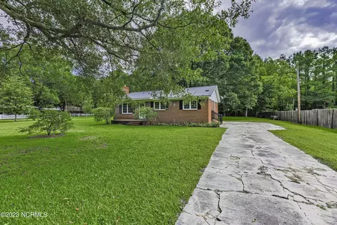 1820 Old Mill Rd, Wallace, NC 28466 photo 4