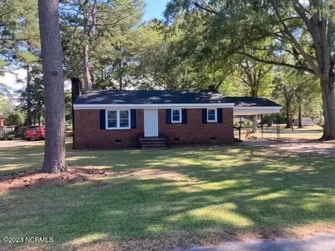 227 Nelson St, Bethel, NC 27812