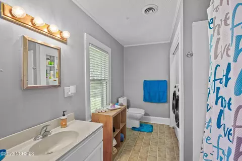 327 E 13th St, Washington, NC 27889 photo 16