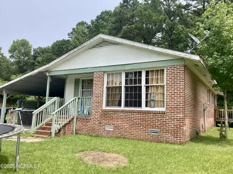 1403 Railfence Dr, Kinston, NC 28504