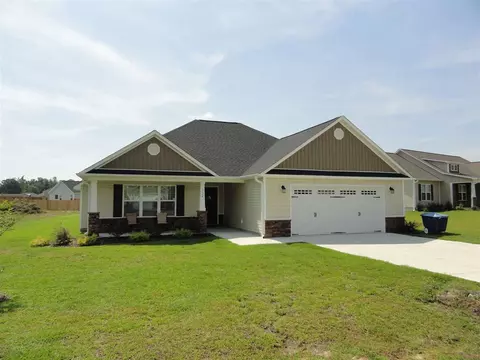 124 Prelude Dr, Richlands, NC 28574