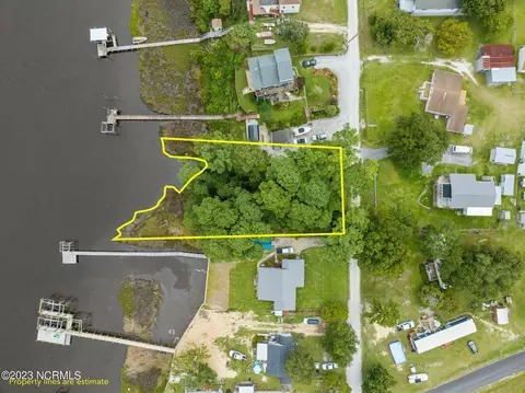 188 Dogwood Dr, Swansboro, NC 28584