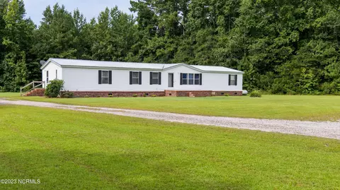 81 Mollie Brook Dr, Clarendon, NC 28432