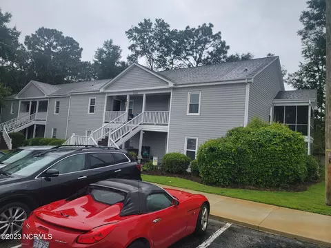 2728 S 17th St #D, Wilmington, NC 28412
