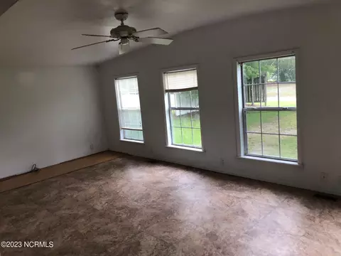 82110 Boyle Dr, Hampstead, NC 28443 photo 4