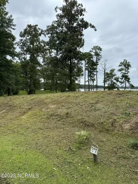 130 Summer Rest Trl, Hubert, NC 28539