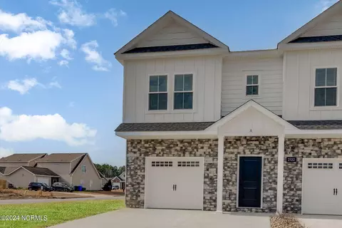 2100 N Kali Ln #A, Greenville, NC 27834