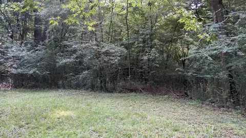 5 Canady Rd, Jacksonville, NC 28540