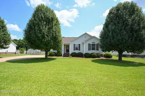 1237 Smith Rd, Smithfield, NC 27577 photo 1