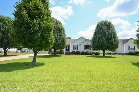 1237 Smith Rd, Smithfield, NC 27577 photo 2