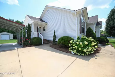 1237 Smith Rd, Smithfield, NC 27577 photo 6