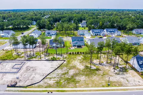 151 W Keel Dr, Hampstead, NC 28443