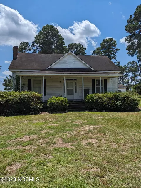 849 Boone Rd, Clinton, NC 28328