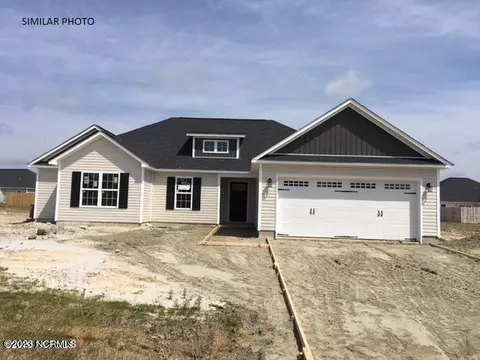 405 W Black Water Ln, Maysville, NC 28555