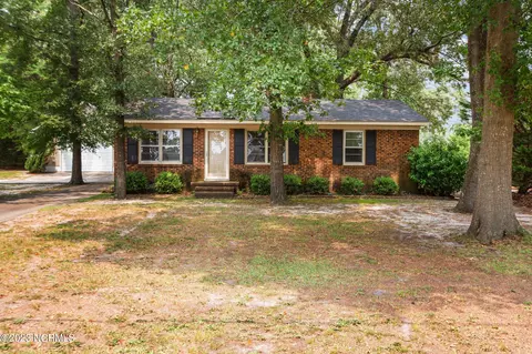 501 Firetower Rd, La Grange, NC 28551
