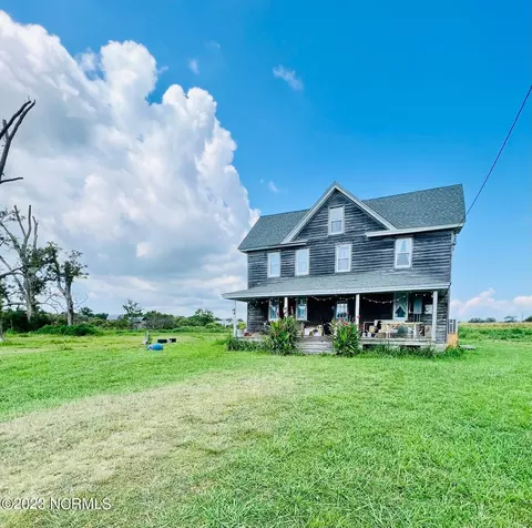 32 Goshen Rd, Engelhard, NC 27824