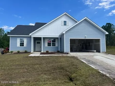 307 Samuel Run Dr, Jacksonville, NC 28546